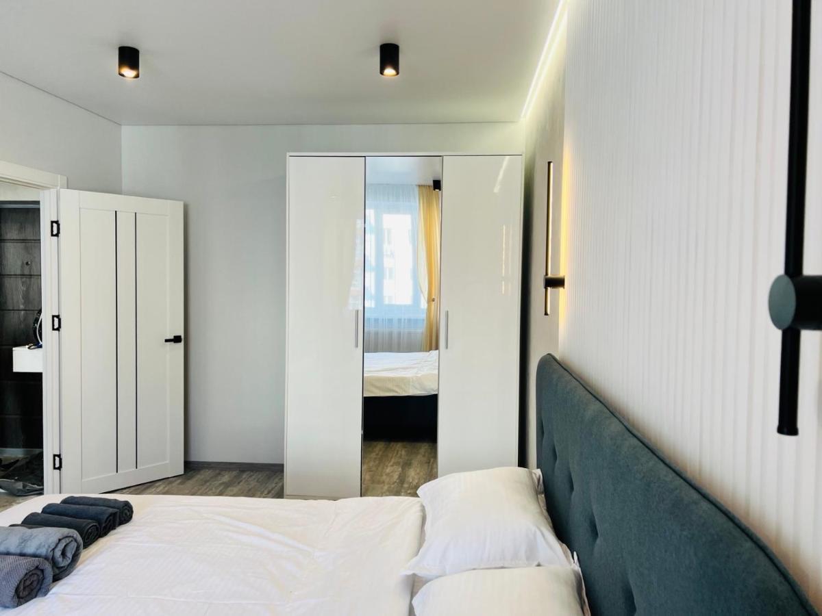 Gold Apartment Vysochana18 İvano-Frankivsk Dış mekan fotoğraf