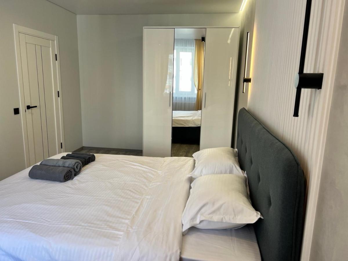 Gold Apartment Vysochana18 İvano-Frankivsk Dış mekan fotoğraf