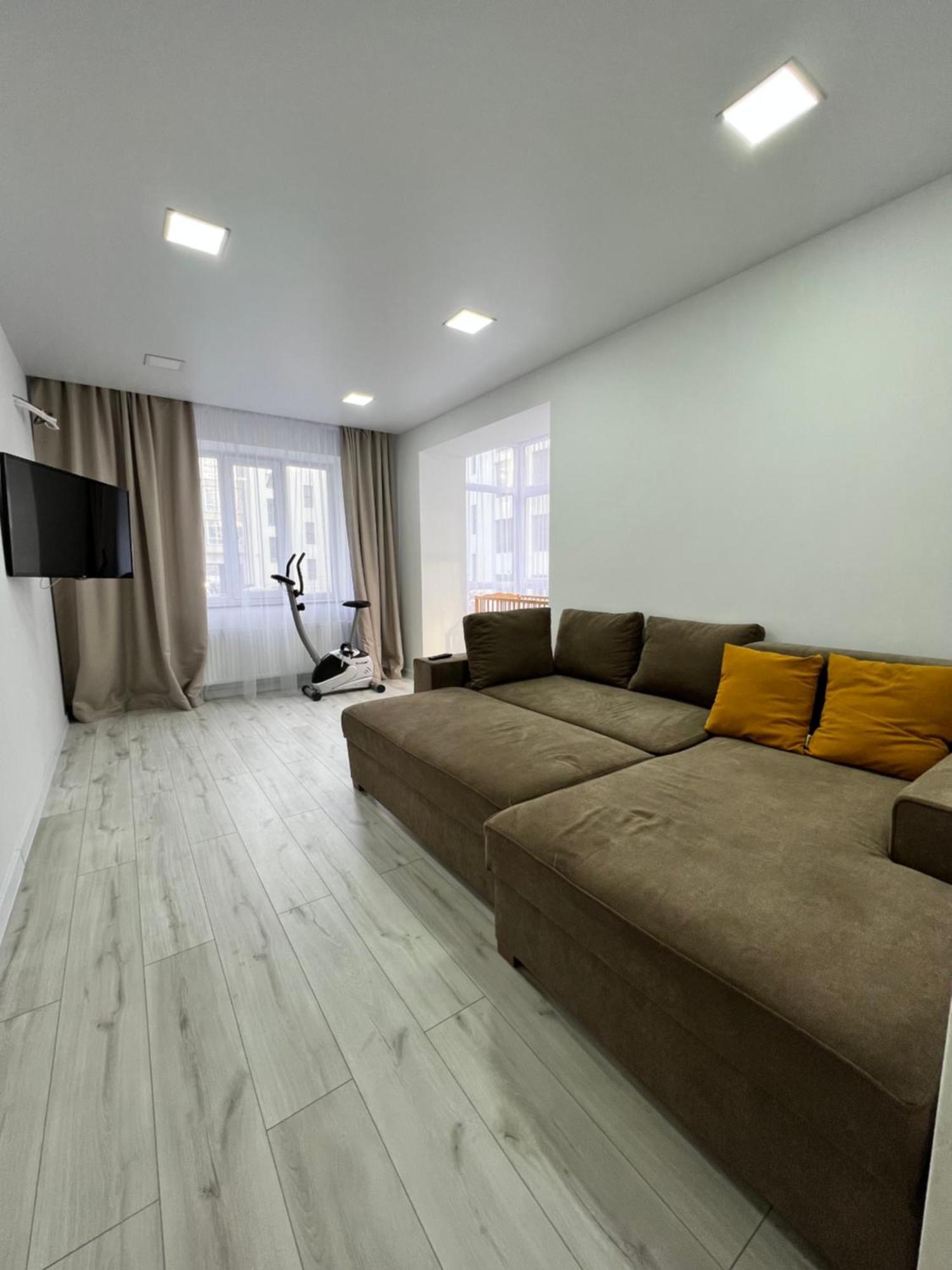 Gold Apartment Vysochana18 İvano-Frankivsk Dış mekan fotoğraf